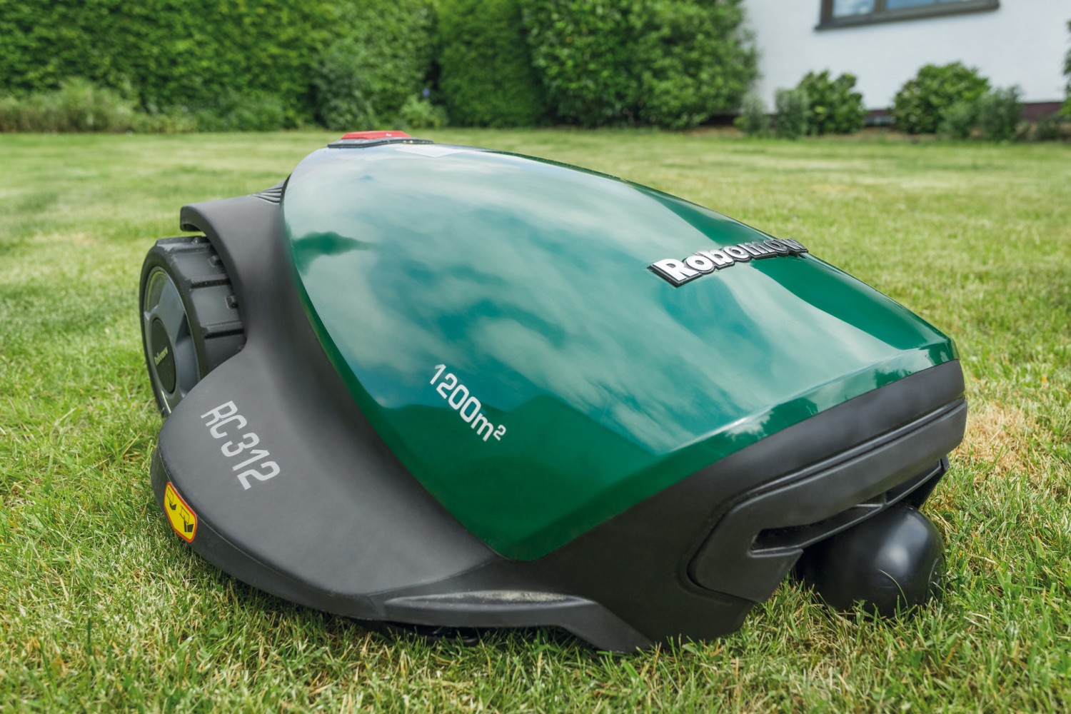Test RoboterRasenmäher Robomow RC312 sehr gut Bildergalerie Bild 1