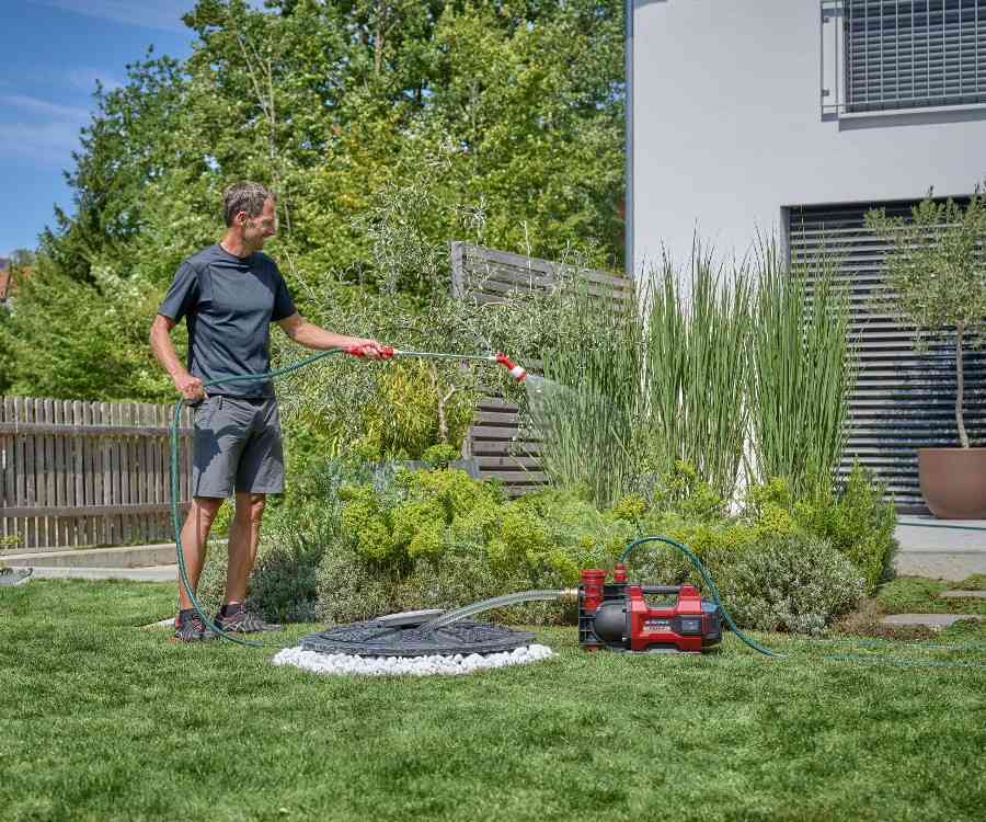 Gartenbewässerung ist jetzt kabellos! Mit der AQUINNA Akku