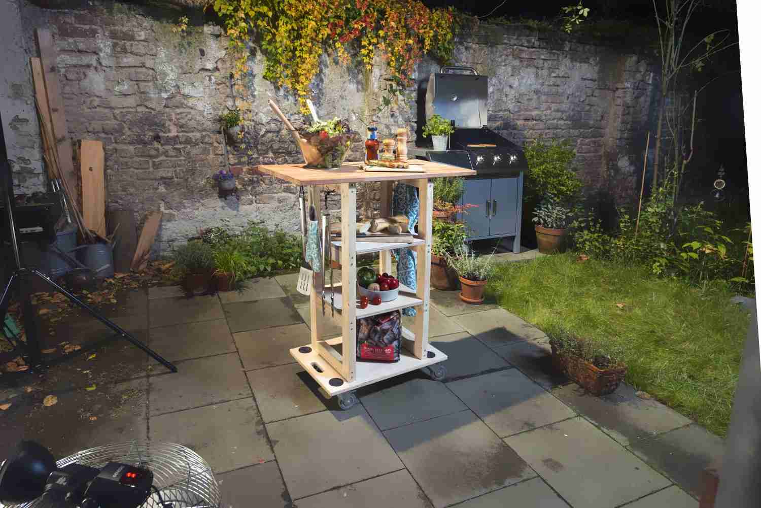 Garten Gestalten mit Twercs - Smarter Werkzeugkasten oder Grilltisch sind perfekte Accessoires für den Fußballsommer, Bild 1 Garten Gestalten mit Twercs - Smarter Werkzeugkasten oder Grilltisch sind perfekte Accessoires für den Fußballsommer - News, Bild 1