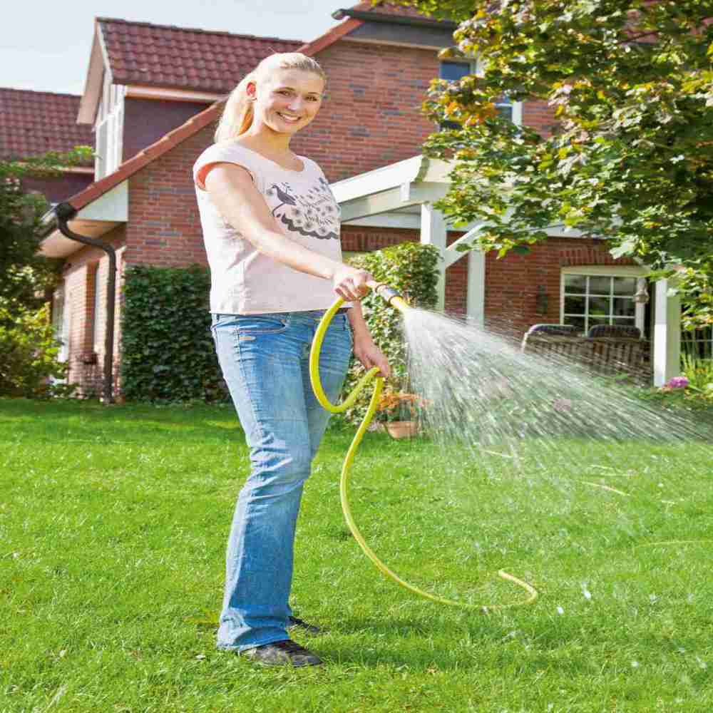 Garten Regenwasser in Haushalt und Garten clever nutzen mit einem Tank von Premier Tech Aqua - News, Bild 1