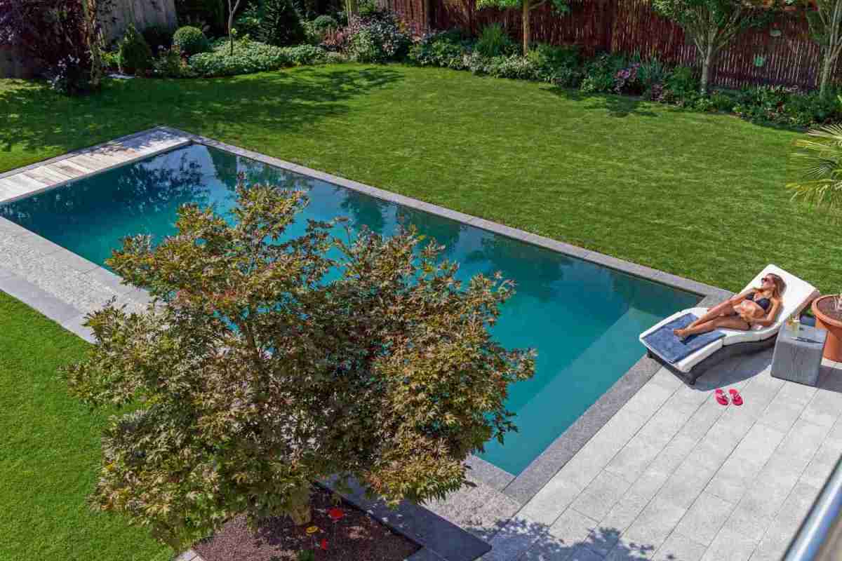 Garten Urlaub im eigenen Garten - Mit Naturpool oder Schwimmteich das Feriengefühl einfach nach Hause holen, Bild 1 Garten Urlaub im eigenen Garten - Mit Naturpool oder Schwimmteich das Feriengefühl einfach nach Hause holen - News, Bild 1