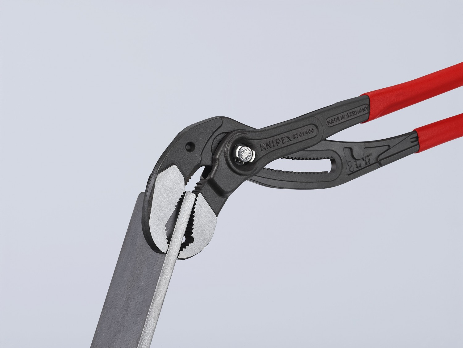 Handwerkzeuge Optimierte Selbstklemmung ber der 400er Cobra von KNIPEX - News, Bild 4