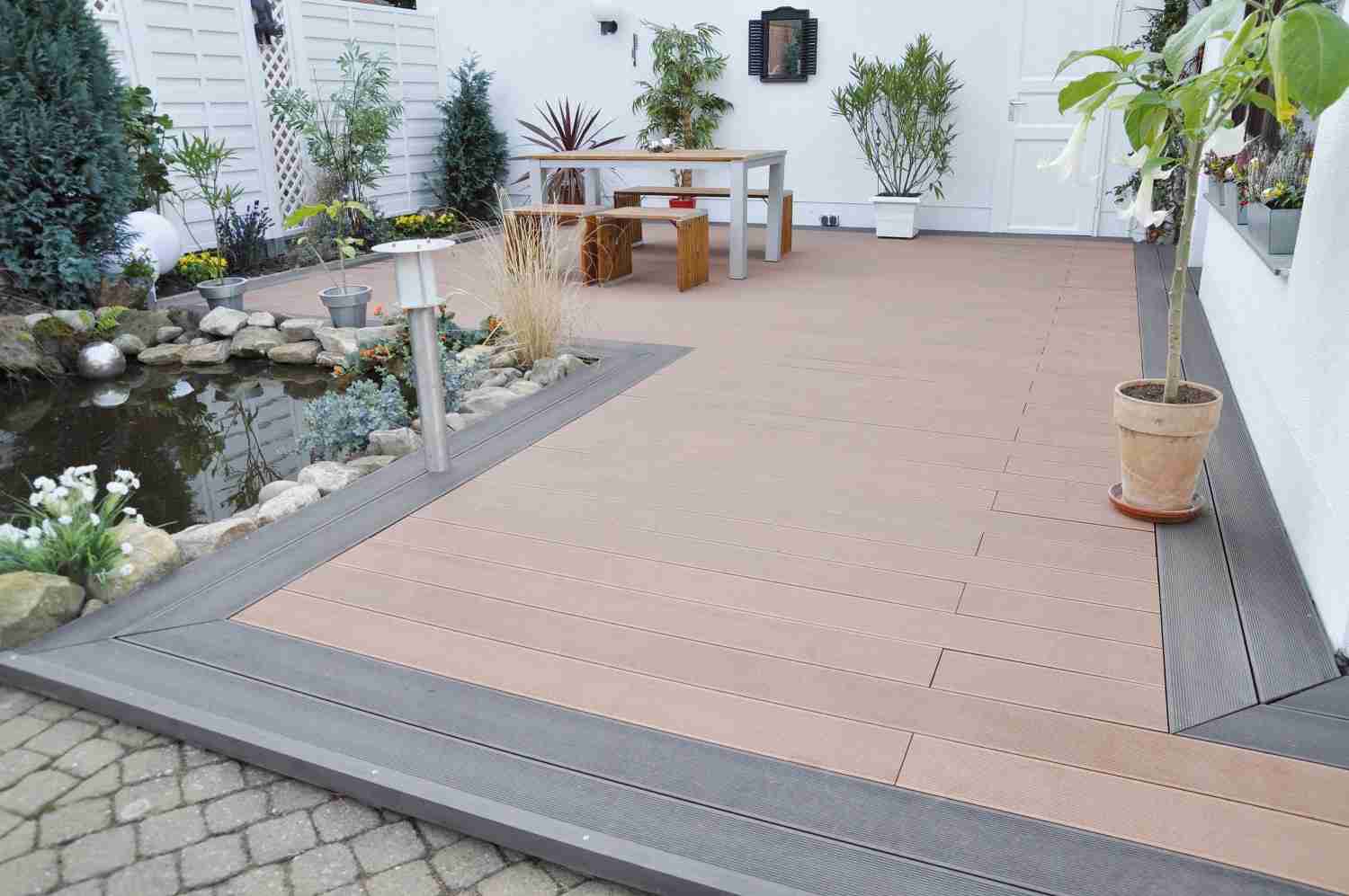 Osmo Hochwirksamer Grundreiniger von Osmo beseitigt alle Spuren auf Composit-Terrassen, Bild 1 Garten Hochwirksamer Grundreiniger von Osmo beseitigt alle Spuren auf Composit-Terrassen - News, Bild 1