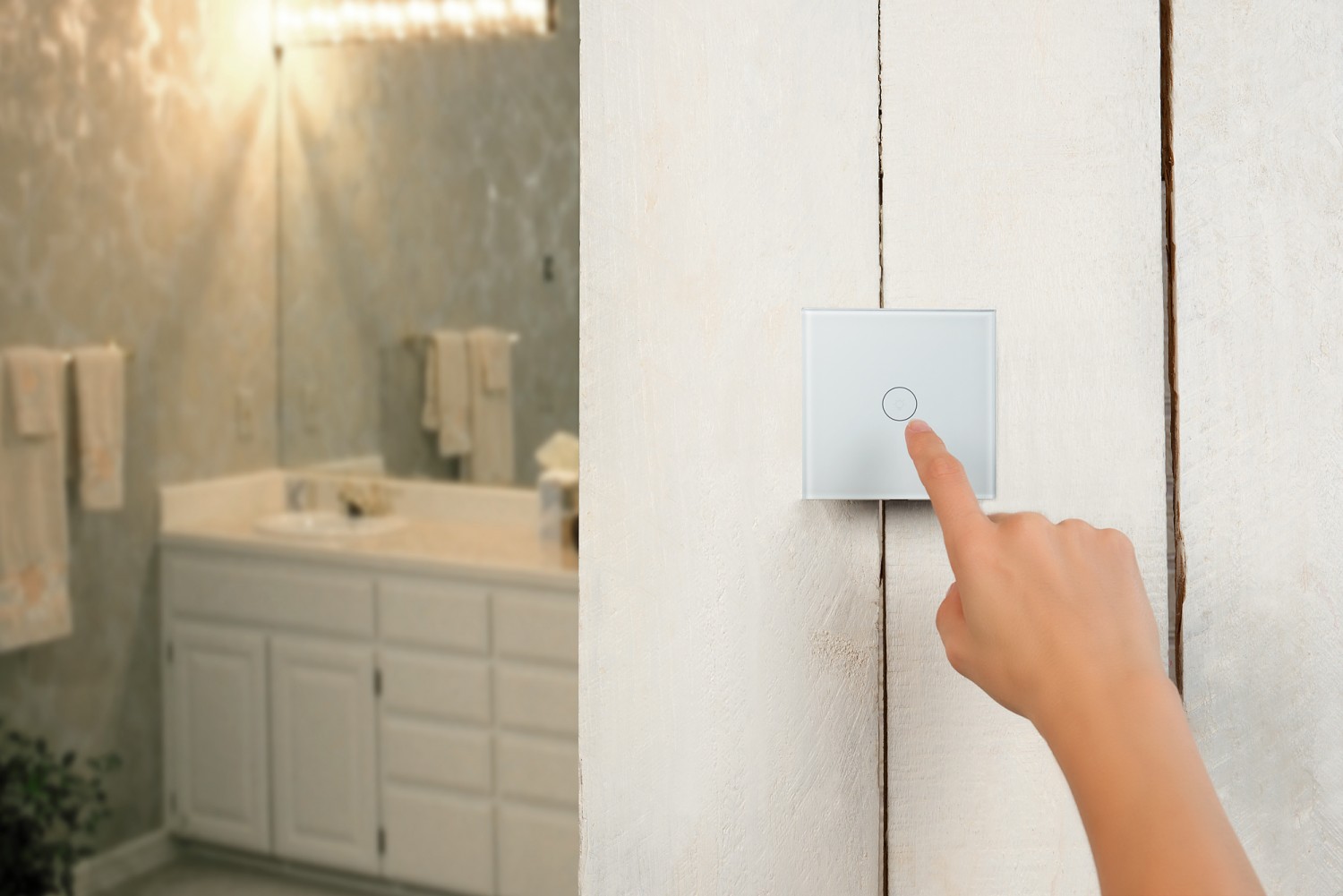Pearl WLAN-Lichtschalter reagiert auch auf Stimme und App - Alexa und Google Assistant, Bild 1 Produktvorstellung WLAN-Lichtschalter reagiert auch auf Stimme und App - Alexa und Google Assistant - News, Bild 1