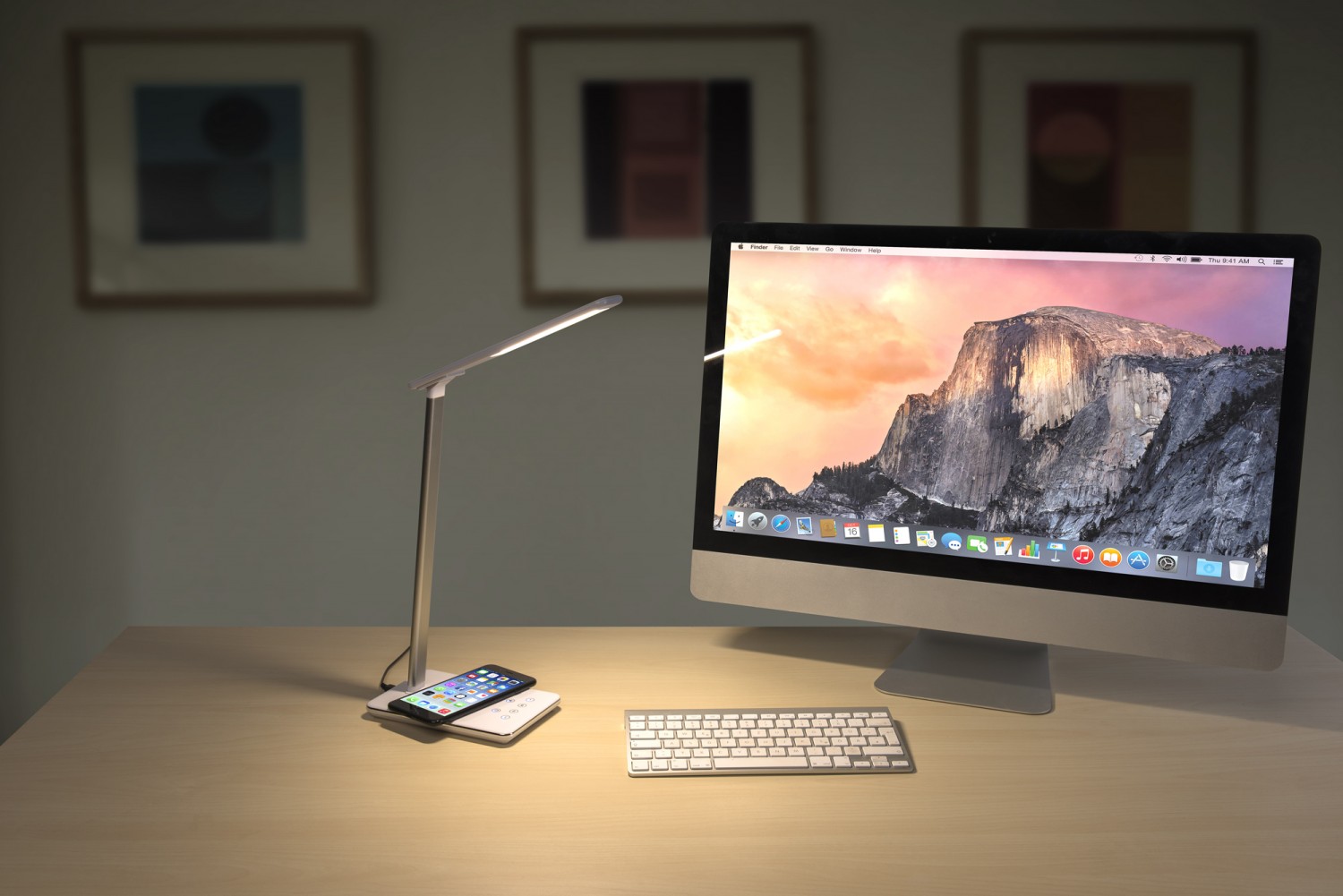 Pearl Diese Lampe lädt Ihr Smartphone - Dimmbar und vier Lichtfarben, Bild 1 Smart Home Diese Lampe lädt Ihr Smartphone - Dimmbar und vier Lichtfarben - News, Bild 1