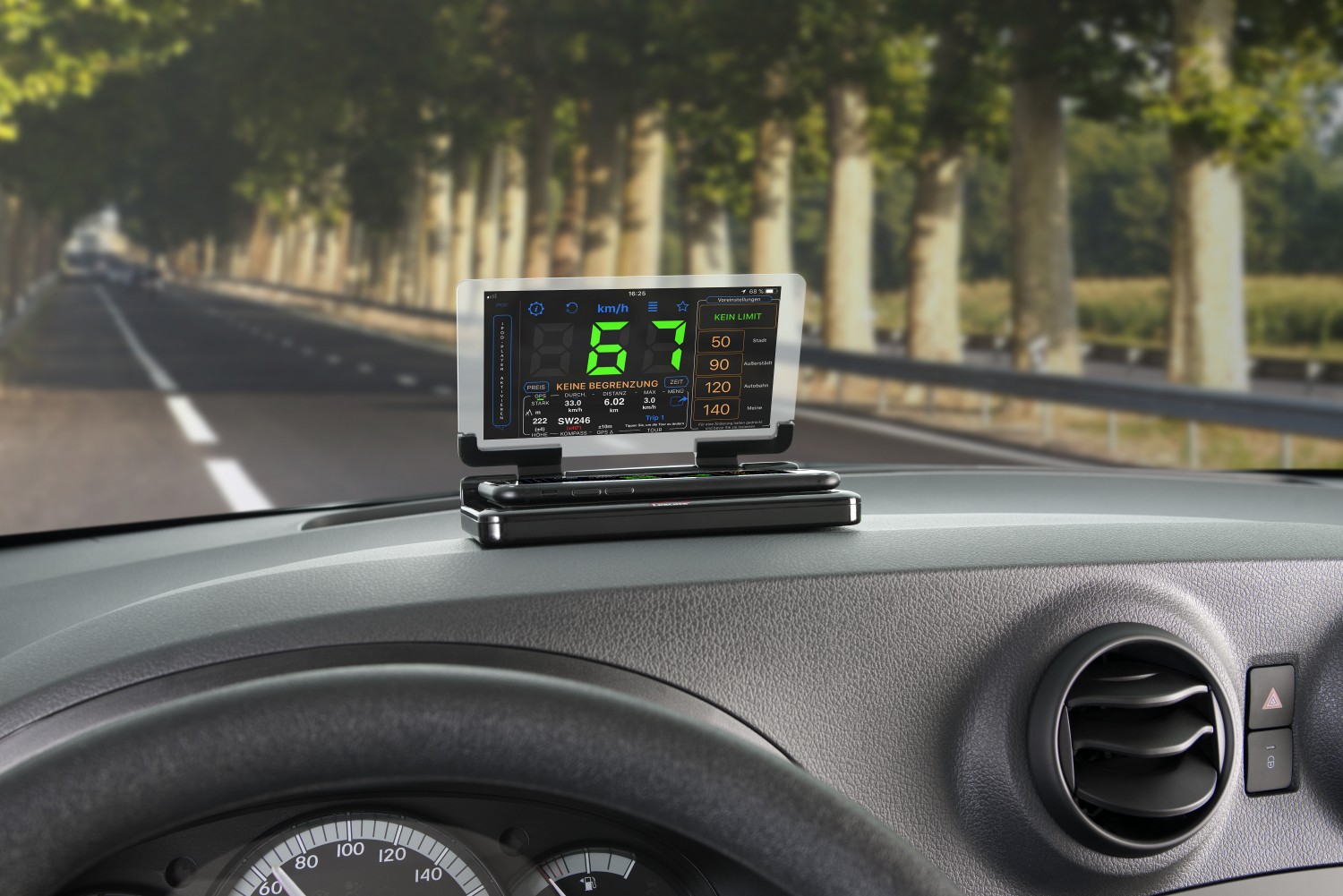 Smart Home Smarter Helfer im Auto: Lescars Head-up-Display spiegelt Navi und Tempo ins Blickfeld - News, Bild 1