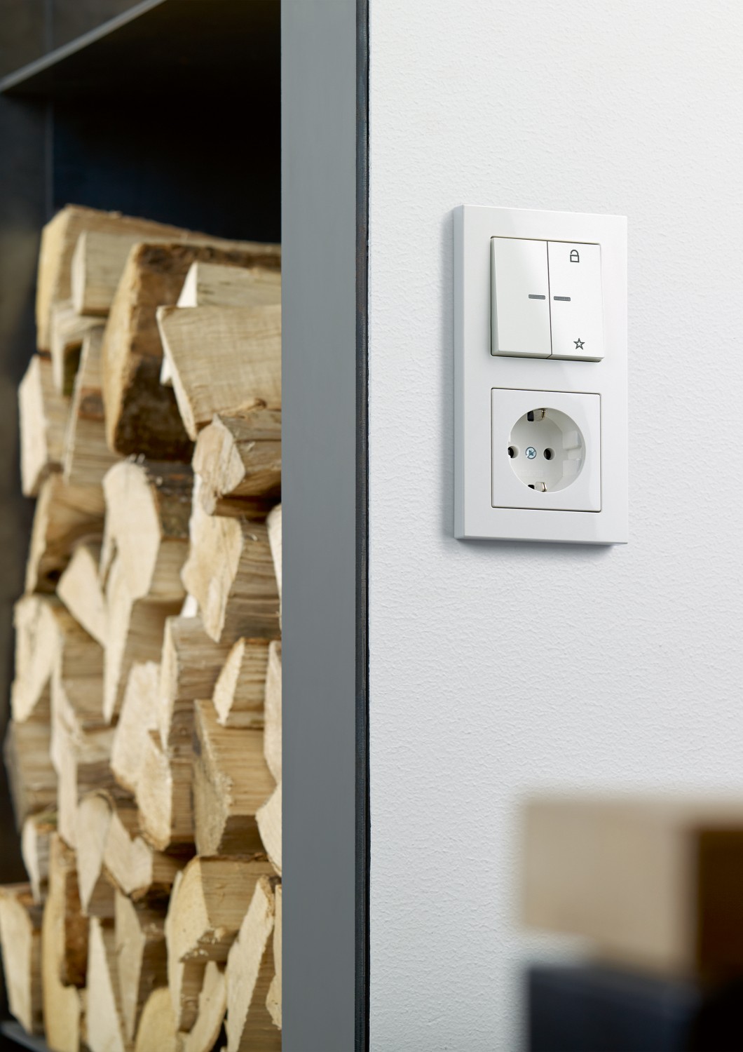 Produktvorstellung Funkvernetzt zum Smart Home: Nachrüst-Lösungen von Jung - Keine Stemmarbeiten, Bild 1 Produktvorstellung Funkvernetzt zum Smart Home: Nachrüst-Lösungen von Jung - Keine Stemmarbeiten - News, Bild 1