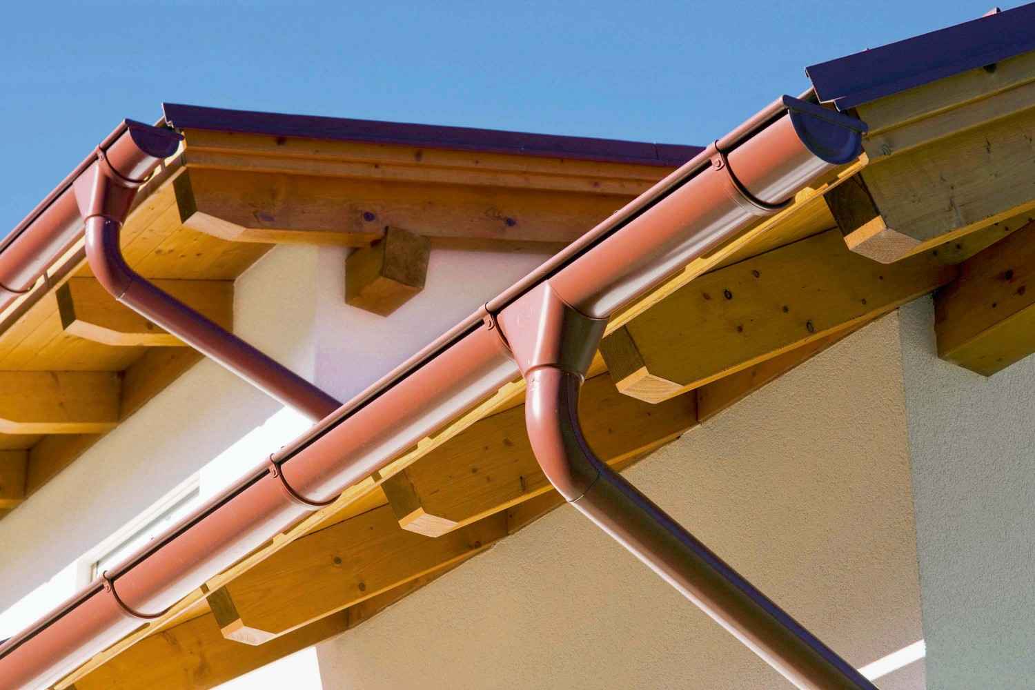 Rund ums Haus Hochwertige Systeme zur Dachentwässerung von PREFA vermeiden Feuchtigkeitsschäden - News, Bild 1