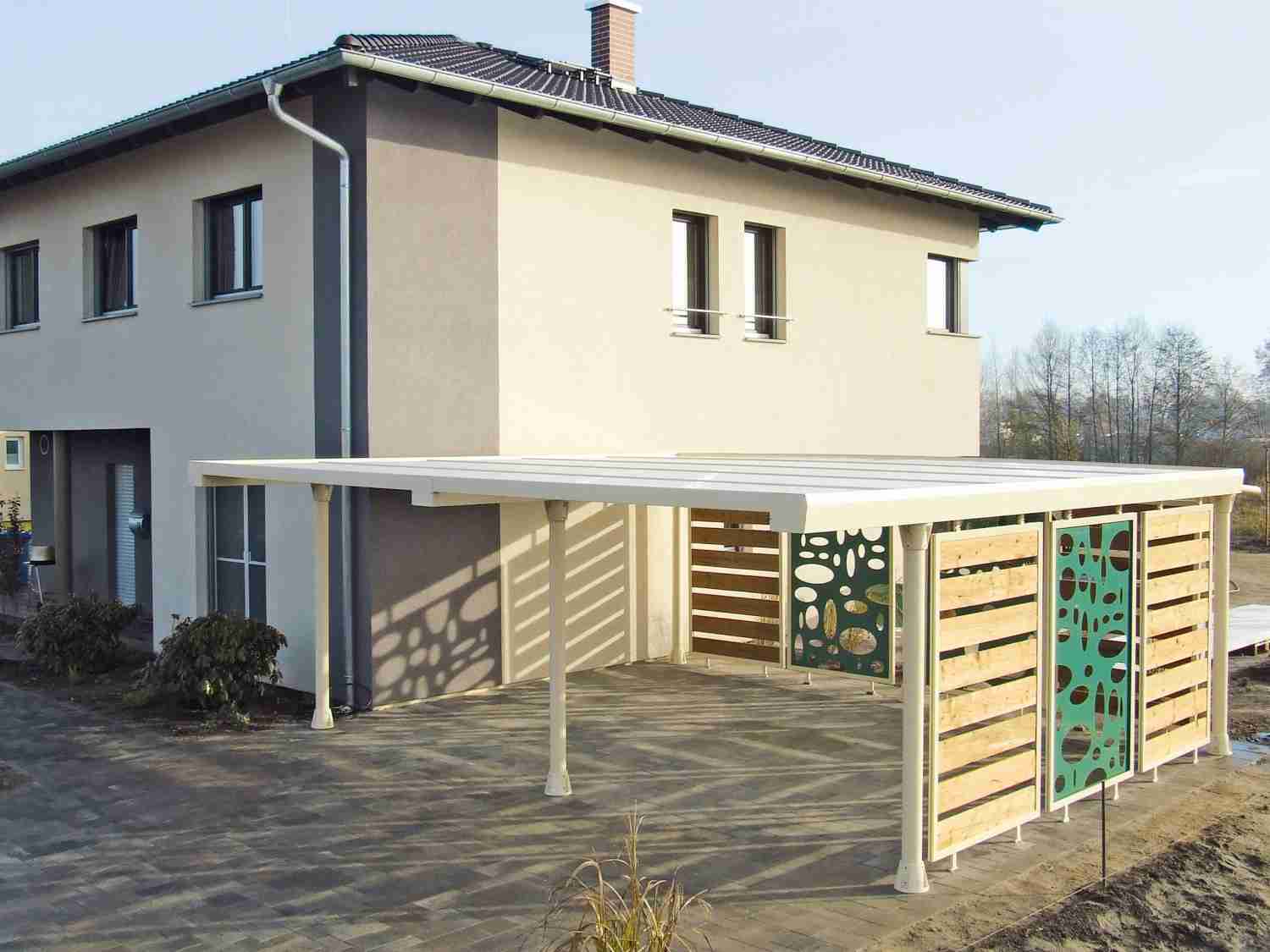 Rund ums Haus Mülltonnenverkleidung und Carport wie aus einem Guss unter „www.element13.de“ - News, Bild 1