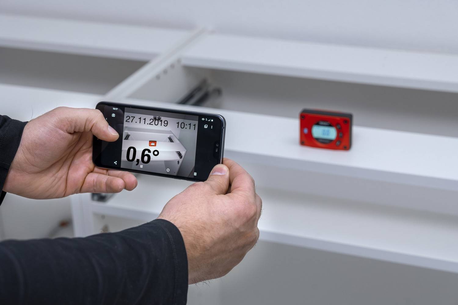 Sola Mit SOLA digital Neigungen und Winkel messen, Bild 3 Handwerkzeuge Mit SOLA digital Neigungen und Winkel messen - News, Bild 3