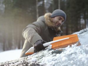 Fiskars Das neue Fiskars SnowXpert™ Winter-Autozubehör mit Mehrwert, Bild 1 Rund ums Haus Das neue Fiskars SnowXpert™ Winter-Autozubehör mit Mehrwert - News, Bild 1