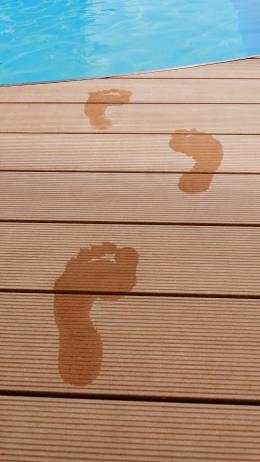Garten Bodenprofile aus Reishülsen von Salamander als idealer Untergrund für Terrasse und Poolbereich, Bild 1 Garten Bodenprofile aus Reishülsen von Salamander als idealer Untergrund für Terrasse und Poolbereich - News, Bild 1