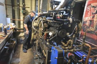 Handwerkzeuge NWS-Werkzeuge im Einsatz bei speziellem Werkstattmotor  - News, Bild 1
