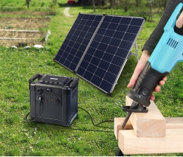 Revolt Überall Strom, sogar von der Sonne: Powerbank & Solar-Konverter von Revolt, Bild 1 Produktvorstellung Überall Strom, sogar von der Sonne: Powerbank & Solar-Konverter von Revolt - News, Bild 1