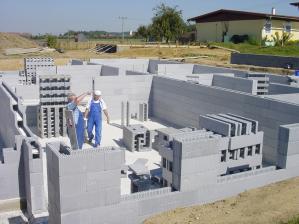 Rund ums Haus Energiebewusst bauen mit speziellen Schalungselementen aus Neopor von Argisol, Bild 1 Rund ums Haus Energiebewusst bauen mit speziellen Schalungselementen aus Neopor von Argisol - News, Bild 1