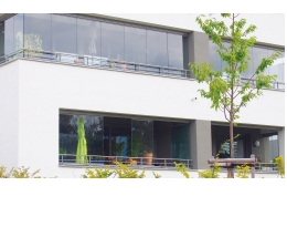 Rund ums Haus Lumon präsentiert Balkon- und Terrassenverglasungen auf der Messe BAU 2019, Bild 1 Rund ums Haus Lumon präsentiert Balkon- und Terrassenverglasungen auf der Messe BAU 2019 - News, Bild 1