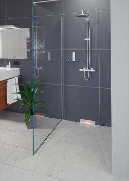 Rund ums Haus Wandablauf aus dem Hause Kessel führt Duschwasser praktisch ab, Bild 1 Rund ums Haus Wandablauf aus dem Hause Kessel führt Duschwasser praktisch ab - News, Bild 1