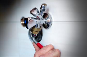 Rund ums Haus ALARM Mehrzweckventilschlüssel: Drei Größen für die Sanitärmontage - News, Bild 1