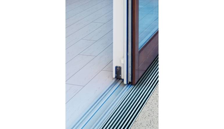 Rund ums Haus Balkon und Terrasse barrierefrei gestalten: Wärme- und Feuchteschutz langzeitsicher realisieren - News, Bild 1