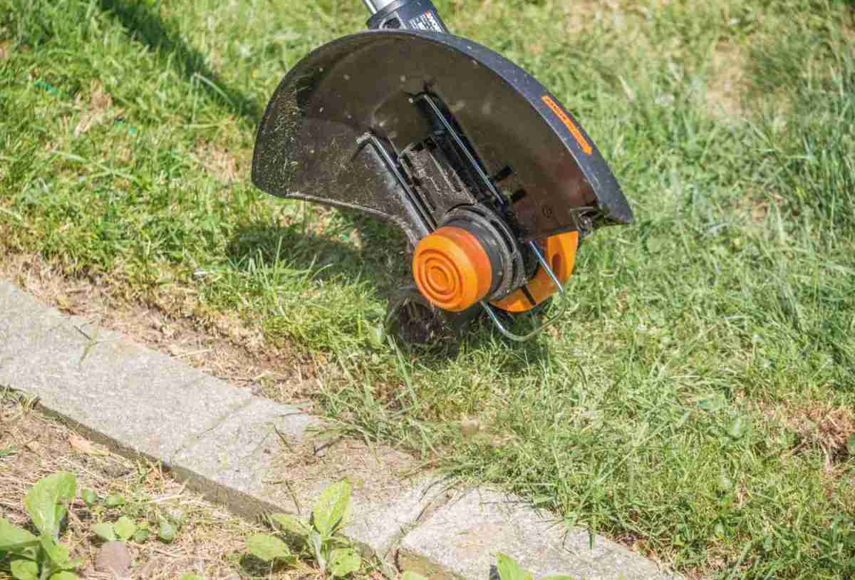 Vergleichstest: Sechs Akku-Trimmer mit Faden oder Messer im Vergleich, Bild 2 Trimmer: Sechs Akku-Trimmer mit Faden oder Messer im Vergleich, Bild 2
