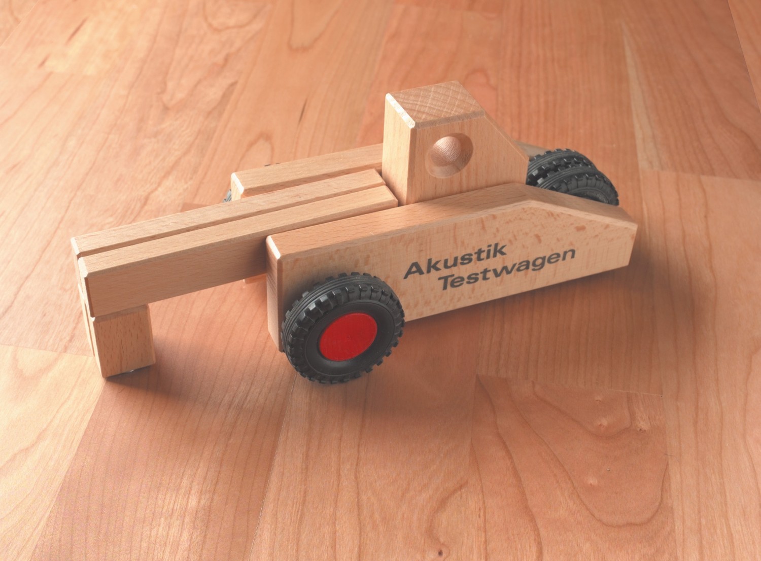 Vergleichstest: Kopf an Kopf, Bild 2 Bodenbeläge-Holz-Parkett: Kopf an Kopf, Bild 2