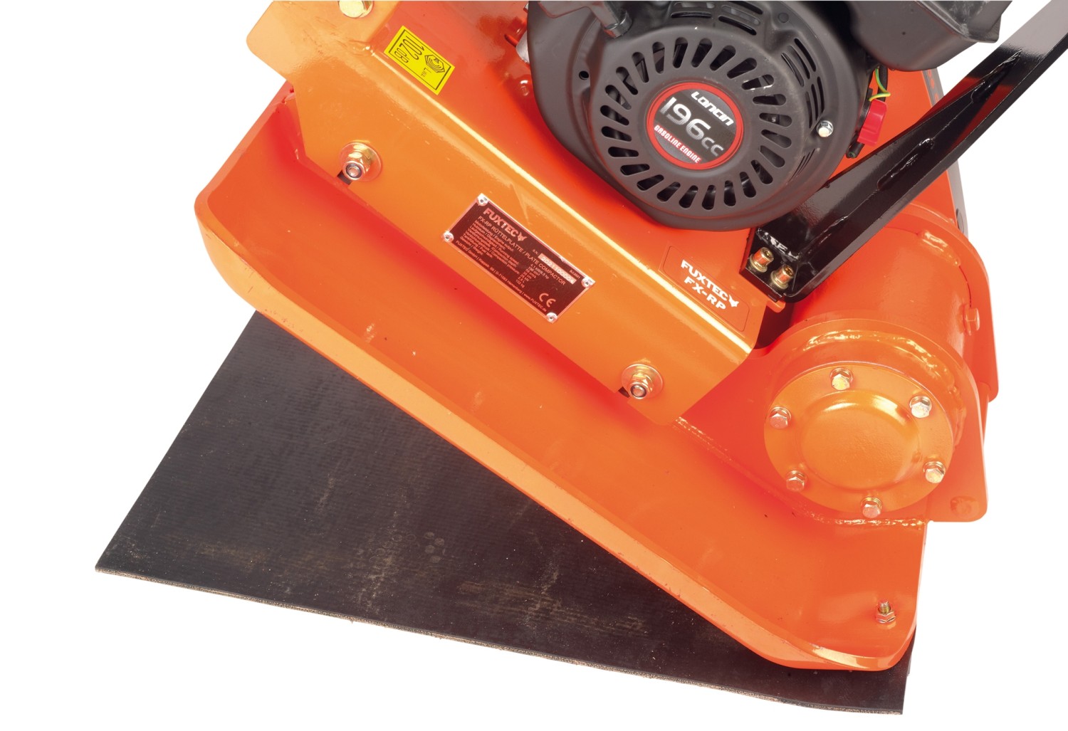 Handliche Rüttelplatte FX-RP1196 von Fuxtec: FUXTEC Rüttelplatte FX-RP1196, Bild 2 Sonstige Gartengeräte FUXTEC Rüttelplatte FX-RP1196 im Test, Bild 2
