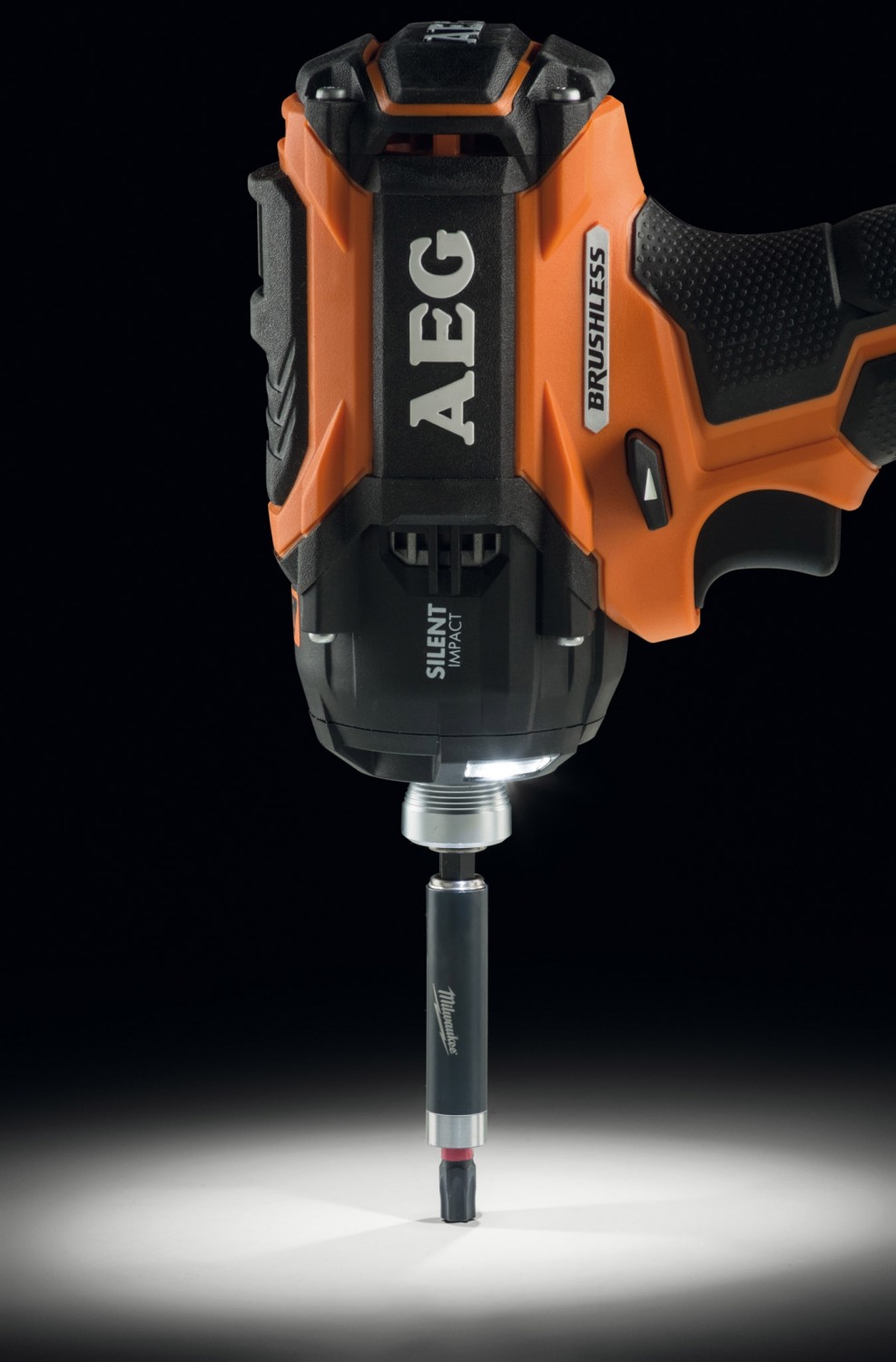 Akku Schlagbohrmaschinen AEG Powertools BSB 18 C, AEG Powertools BSS 18 OP im Test , Bild 2