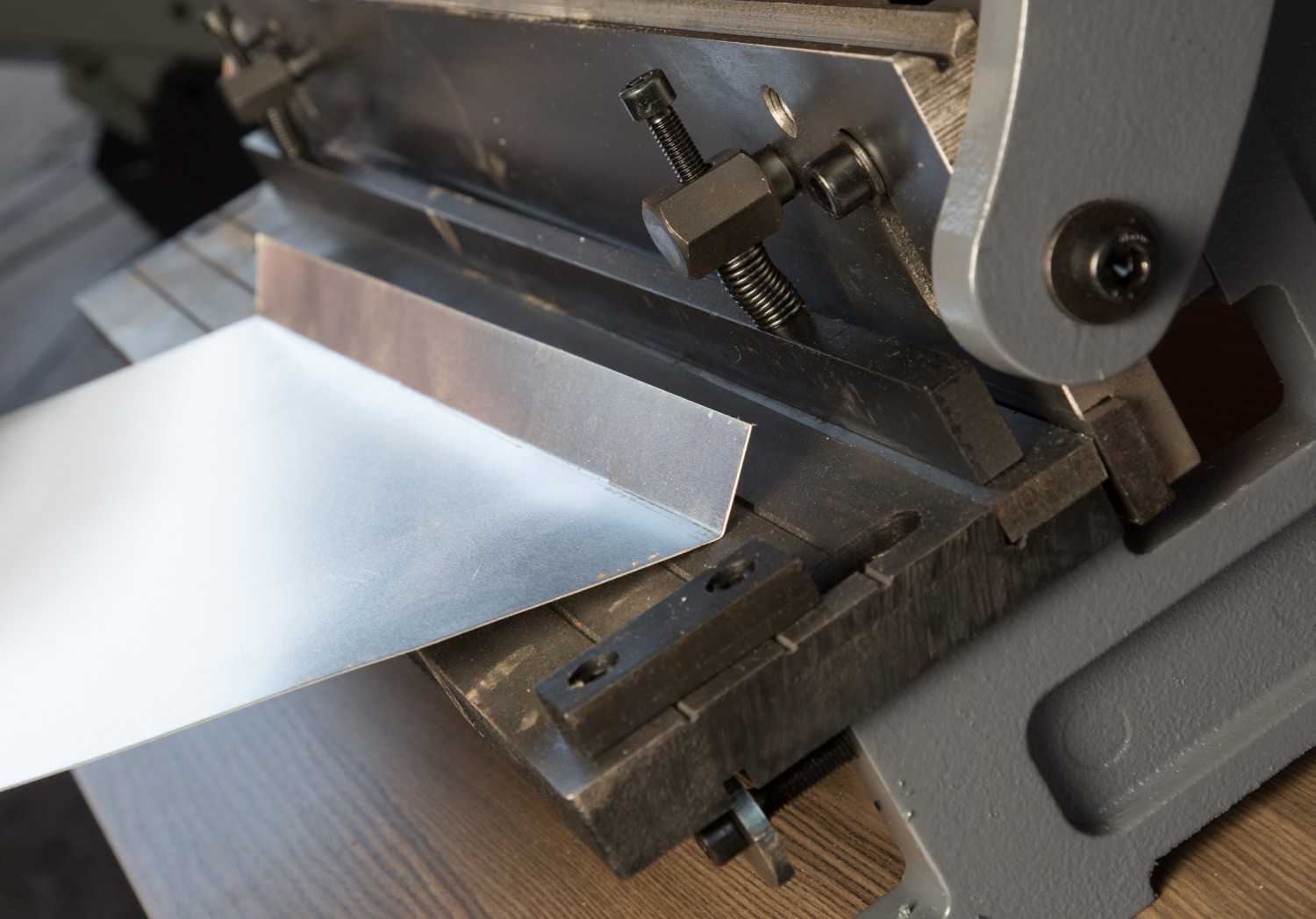 Gewerbliche Werkzeuge Boka Tools Blechbearbeitungsmaschine  3-IN-1/30 im Test, Bild 4