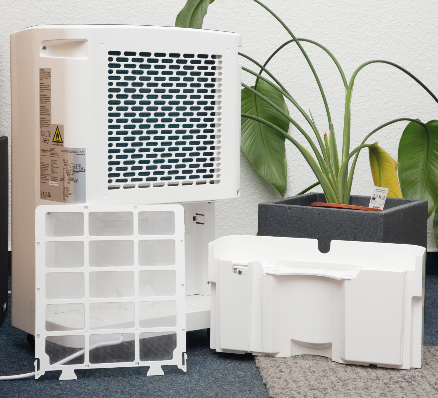 Die relative Luftfeuchtigkeit im Griff haben: Comedes Luftentfeuchter Demecto 70, Bild 3 Entfeuchter Comedes Luftentfeuchter Demecto 70 im Test, Bild 3