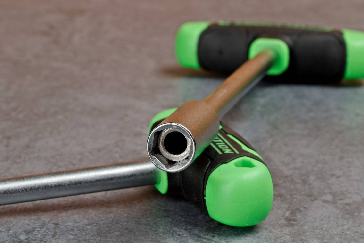 Eine gute Basis!: Competition by KS Tools T-Griff-Nuss-Schraubendreher-Satz 512.0603, Bild 3 Handwerkzeug-Sets Competition by KS Tools T-Griff-Nuss-Schraubendreher-Satz 512.0603 im Test, Bild 3