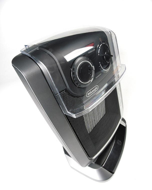 Schnell mal durchwärmen: DeLonghi Badschnellheizer HBE 3551 TCB, Bild 1 Heizungen DeLonghi Badschnellheizer HBE 3551 TCB im Test, Bild 1