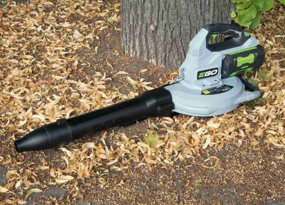 Herbstlaub effizient beseitigt: EGO LV5000E, Bild 3 Laubbläser / Laubsauger EGO LV5000E im Test, Bild 3