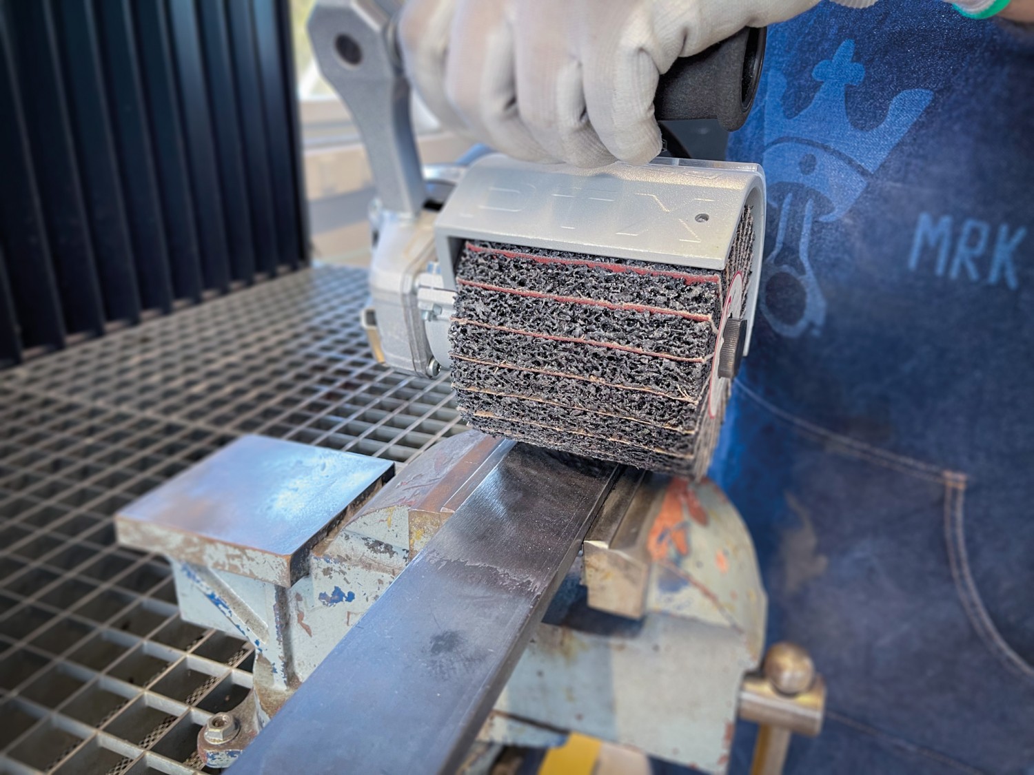 Gewerbliche Werkzeuge Eisenblätter Clean-Mix Scheibe 125 mm/Rad 115 x 100 mm Korn 80 im Test, Bild 2
