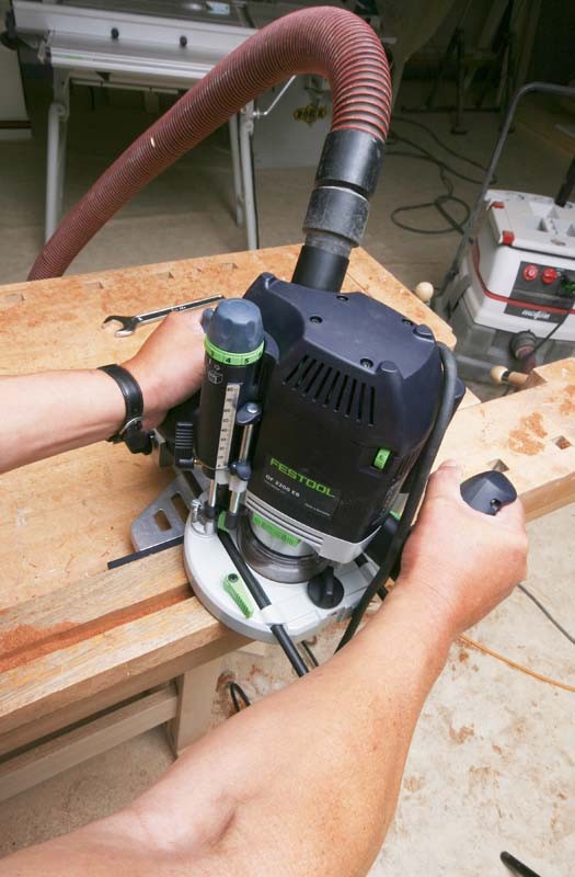Fräsmeister: Festool Handoberfräse OF 2200 EB im Set, Bild 3 Elektro-Fräsen Festool Handoberfräse OF 2200 EB im Set im Test, Bild 3