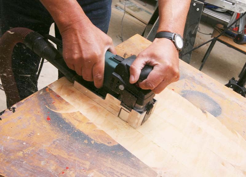 Oberflächenbearbeitung der anderen Art: Metabo Lackfräse LF 724 S, Bild 5 Elektro-Fräsen Metabo Lackfräse LF 724 S im Test, Bild 5