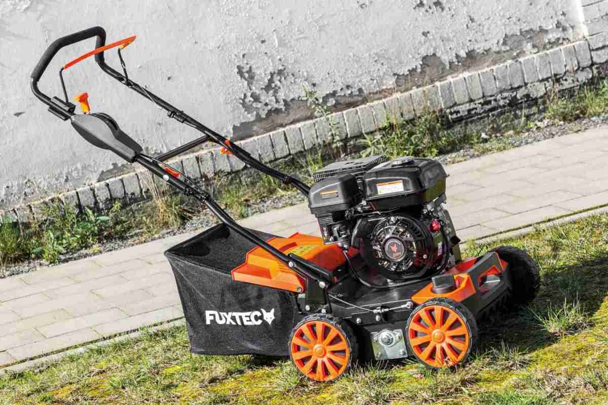 Test VertikutiererBenzin FUXTEC FXBV140 sehr gut Bildergalerie