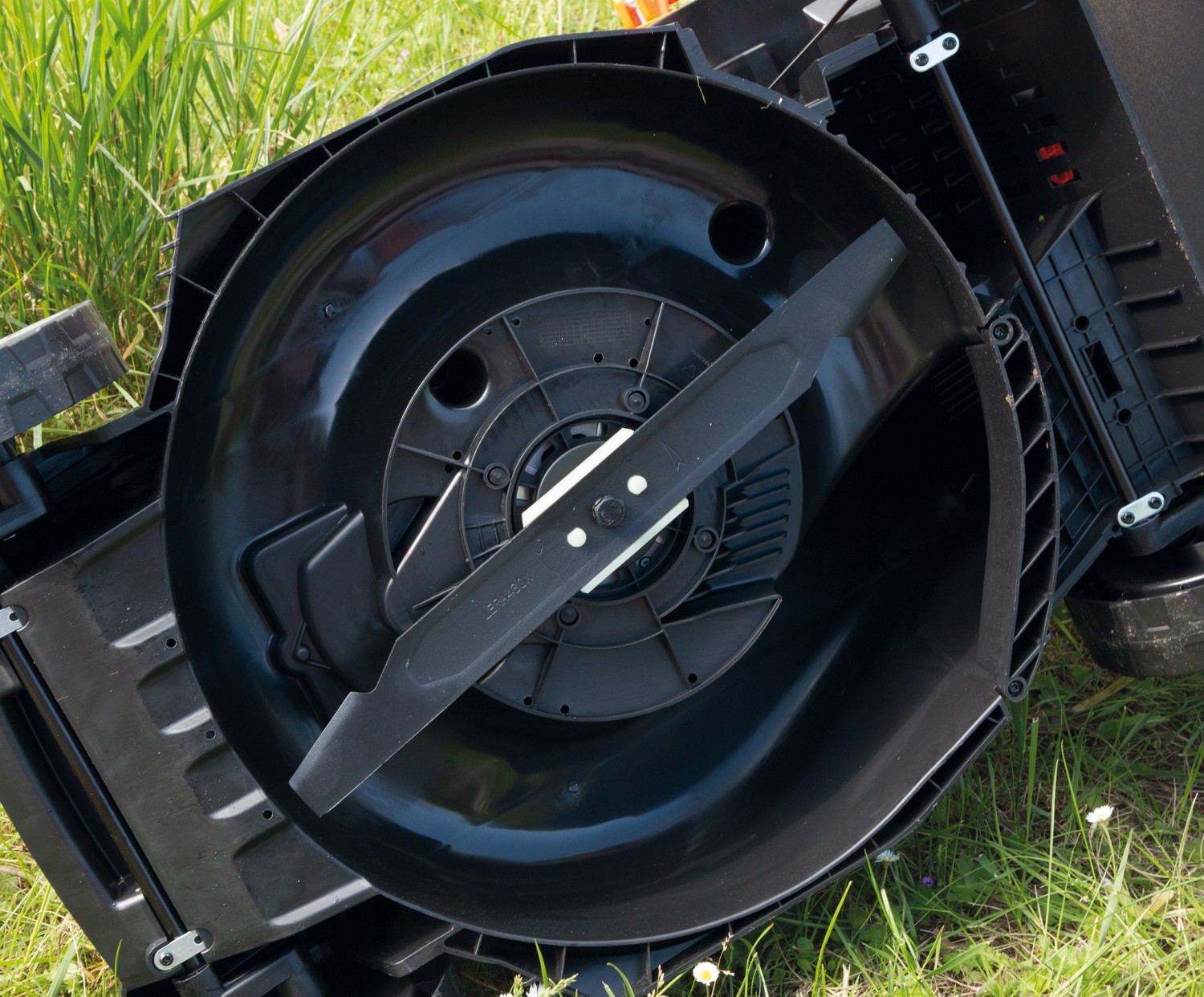 Handrasenmäher-Akku FUXTEC FX-E2RM43 im Test, Bild 2