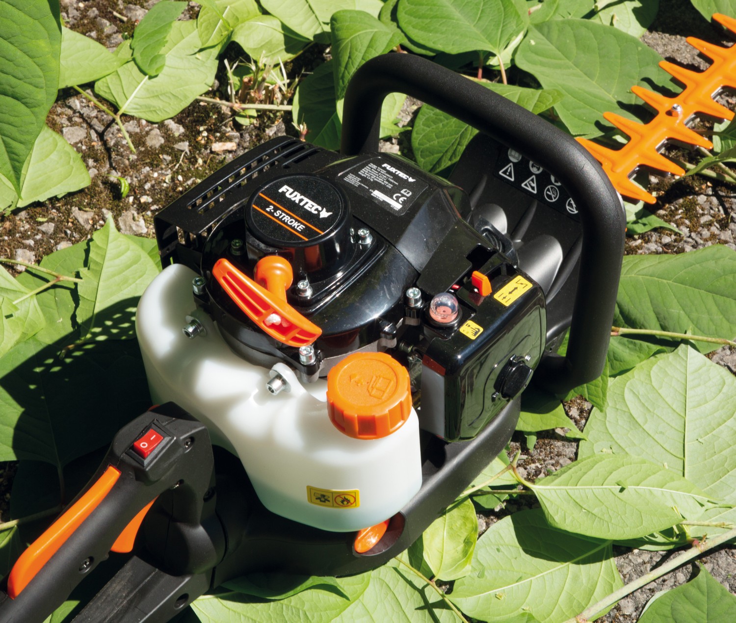 Mit Vollgas durch die Hecke: FUXTEC FX-MHP126, Bild 2 Heckenscheren FUXTEC FX-MHP126 im Test, Bild 2
