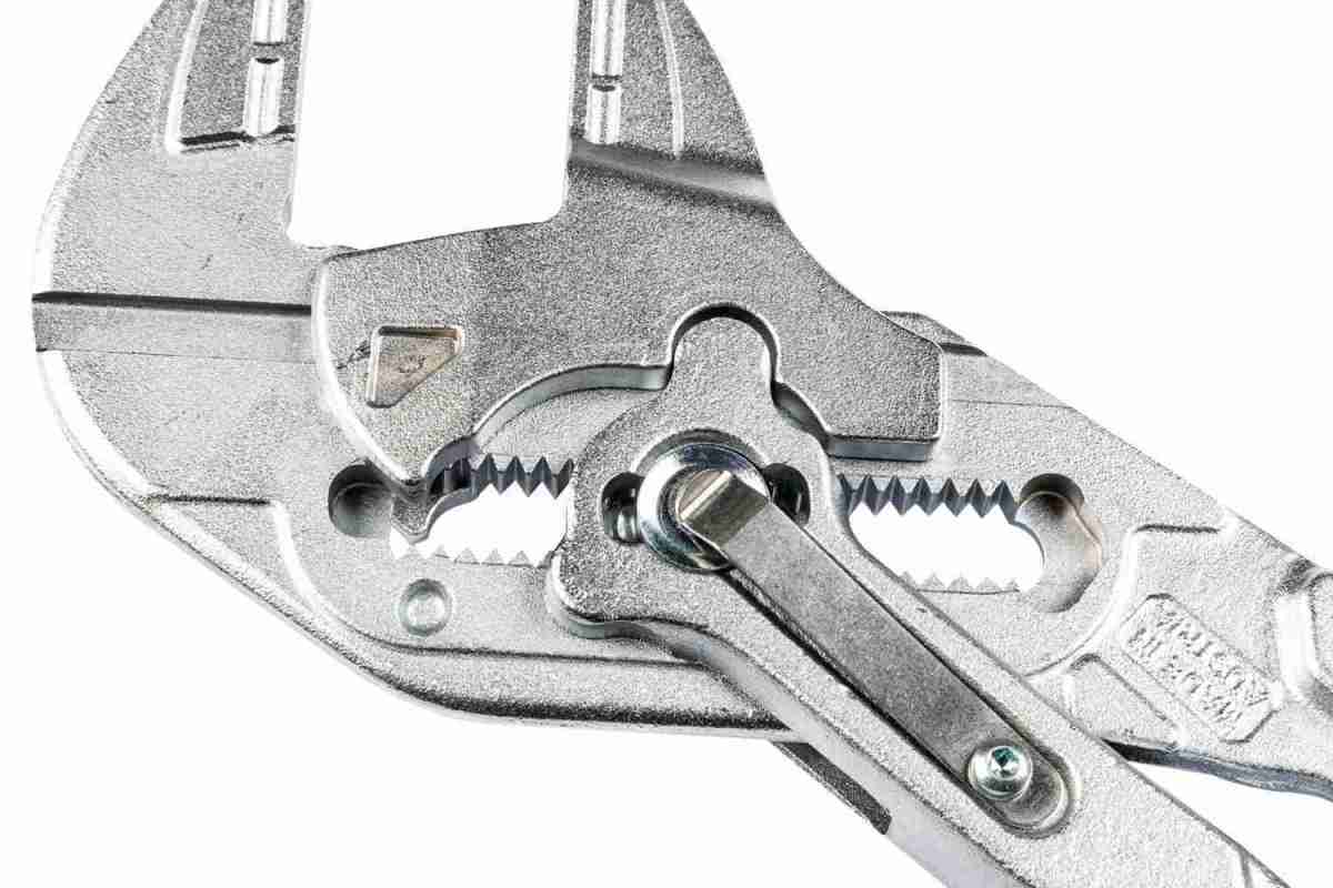 Gewerbliche Werkzeuge Gedore Zangenschlüssel 183 10 JC im Test, Bild 5