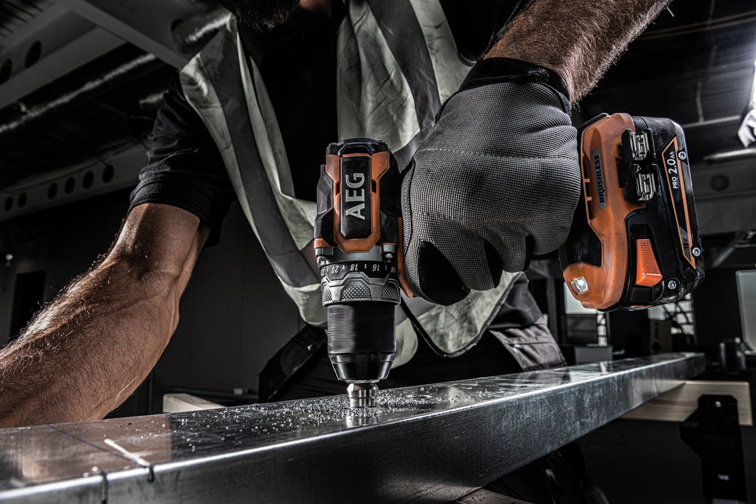 BS 18SBL – kompakter 18-V-Akku-Bohrschrauber: AEG BS 18SBL-202C, Bild 2 Gewerbliche Werkzeuge AEG BS 18SBL-202C im Test, Bild 2