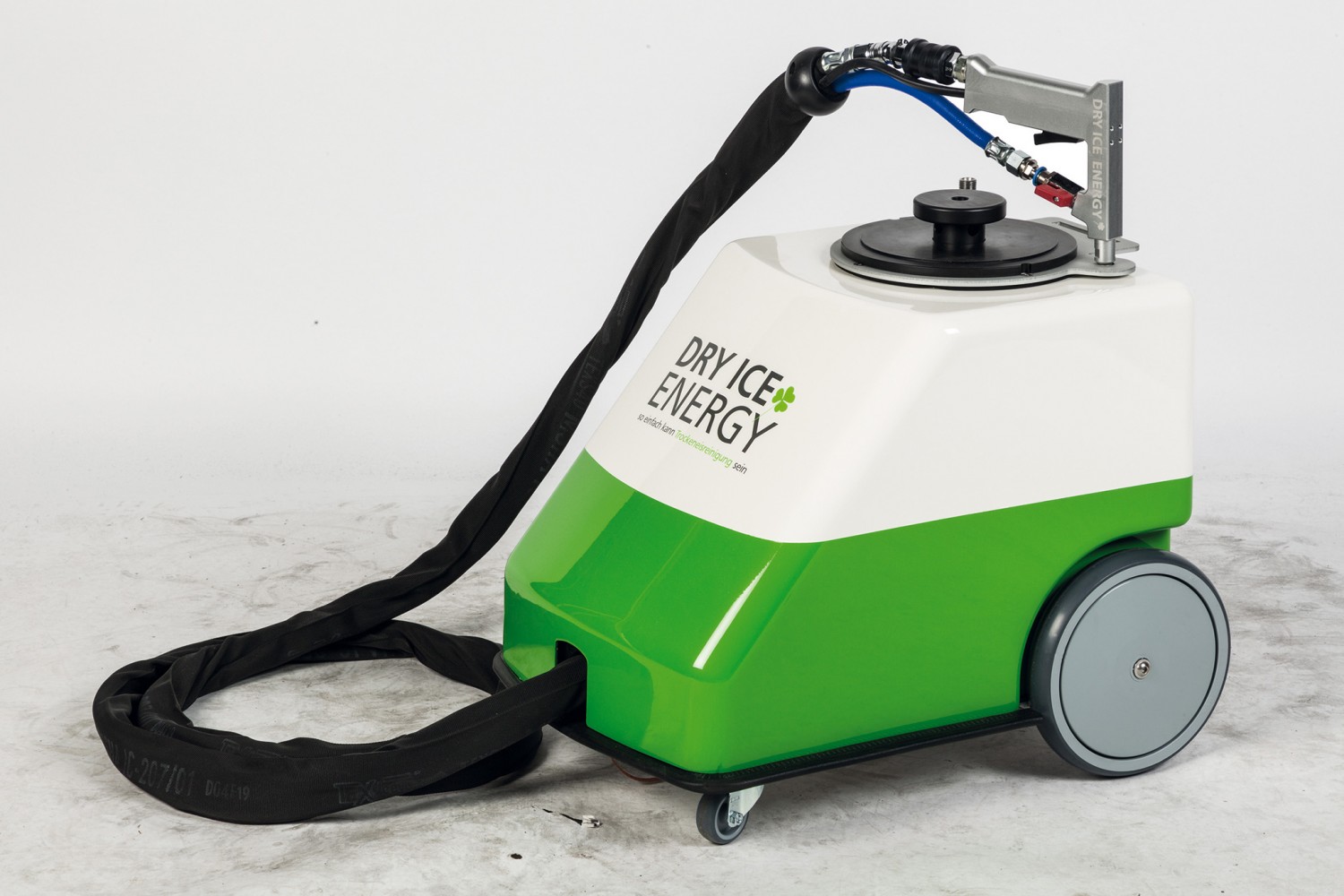 Trockeneisstrahlgerät Champ Turbo von Dry Ice Energy: Dry Ice Energy Champ Turbo, Bild 6 Gewerbliche Werkzeuge Dry Ice Energy Champ Turbo im Test, Bild 6