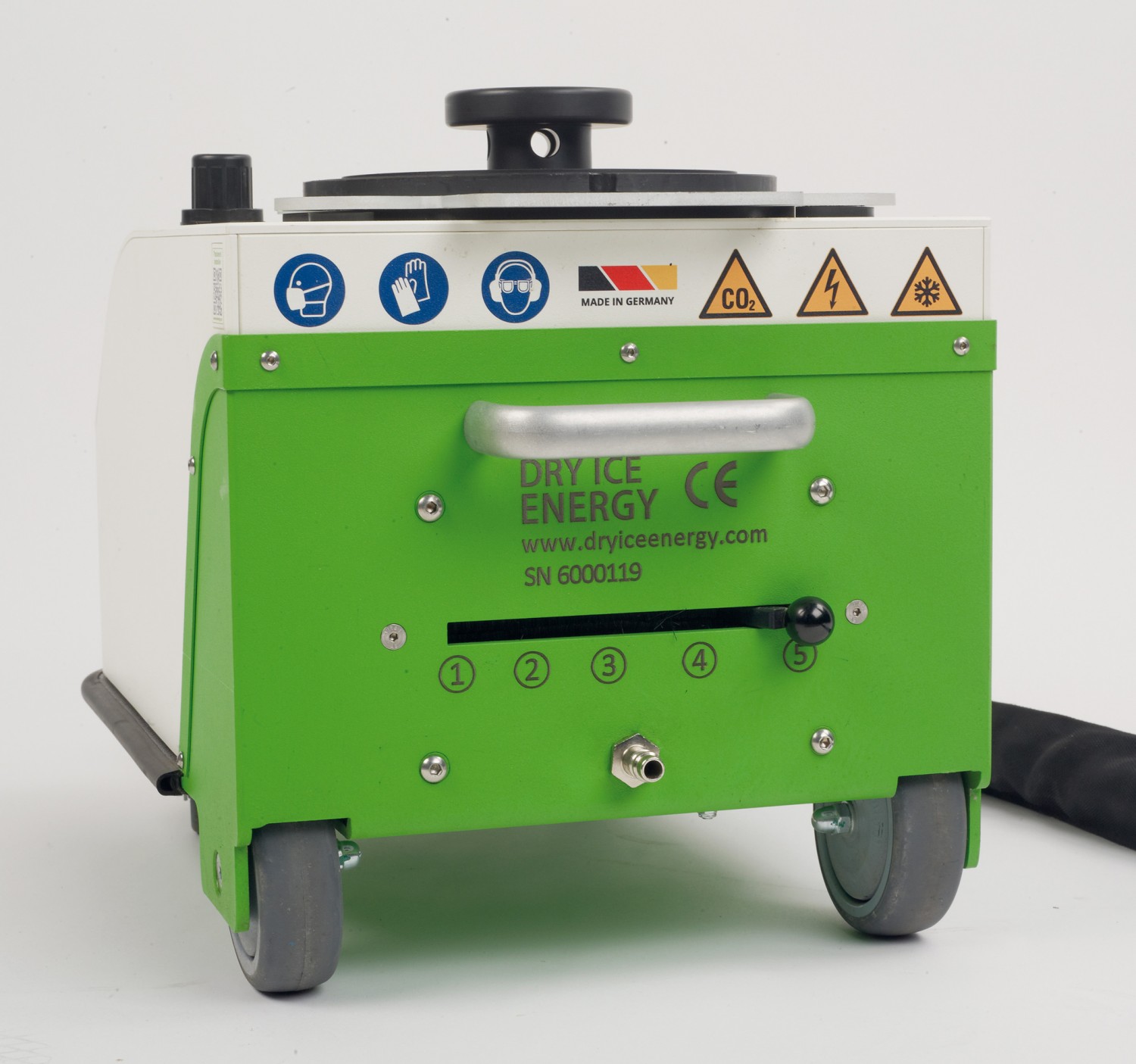 Reinigen mit Trockeneis-Power: Dry Ice Energy Champ Vario, Bild 8 Gewerbliche Werkzeuge Dry Ice Energy Champ Vario im Test, Bild 8