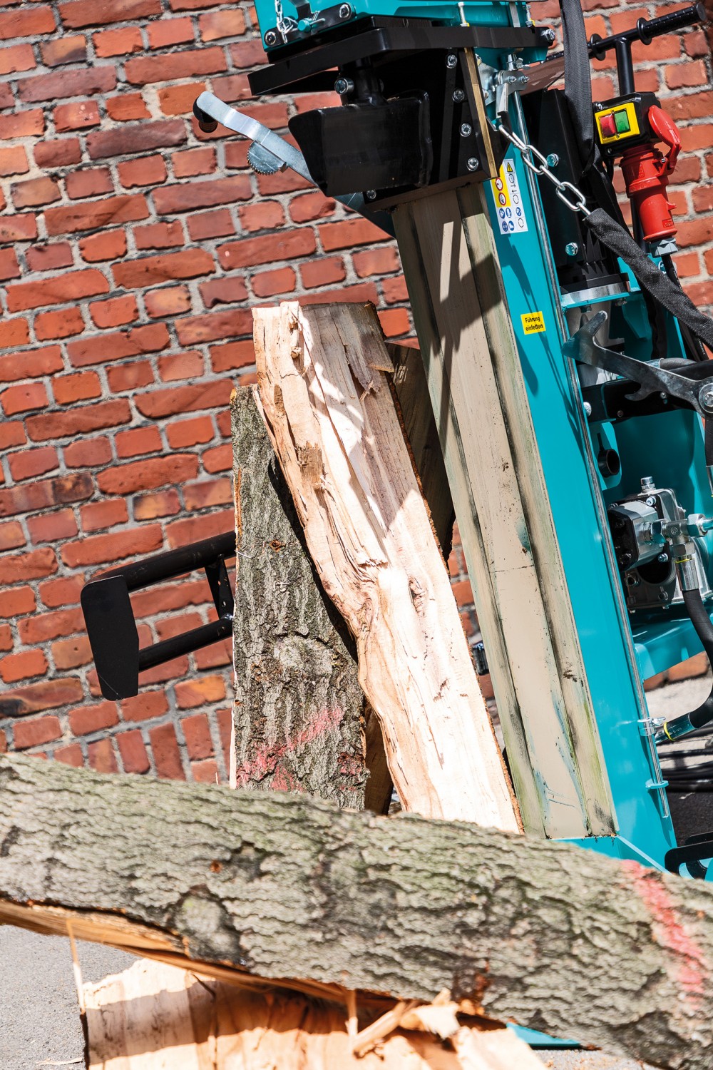 Brennholzmacher: HMG Holzspalter HSP 18ML-DZ 124 SH (neue Norm), Bild 12 Gewerbliche Werkzeuge HMG Holzspalter HSP 18ML-DZ 124 SH (neue Norm) im Test, Bild 12