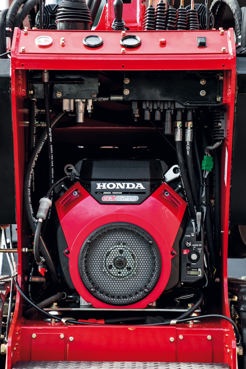 Frontlader ML 350 von PowerPac: PowerPac Multi-Lader ML 350, Bild 5 Gewerbliche Werkzeuge PowerPac Multi-Lader ML 350 im Test, Bild 5