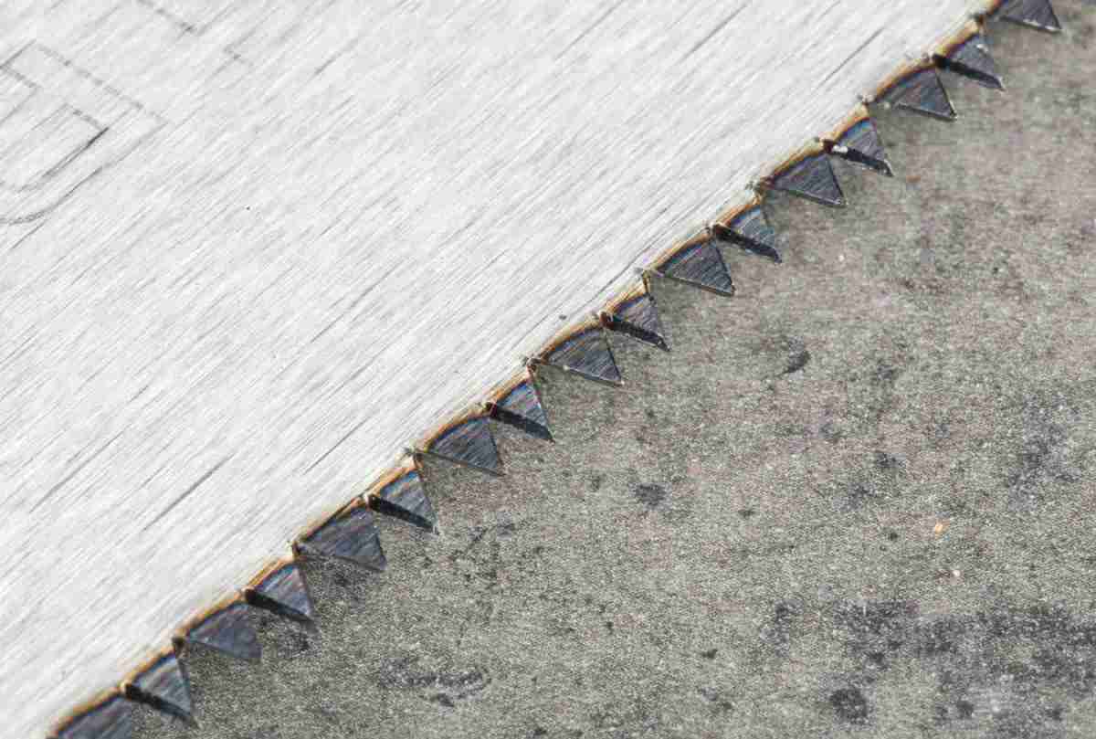 Universelle Feinsäge: Grüntek Japanische Feinsäge 300 mm Artnr.: 295501303, Bild 3 Sägen Grüntek Japanische Feinsäge 300 mm Artnr.: 295501303 im Test, Bild 3