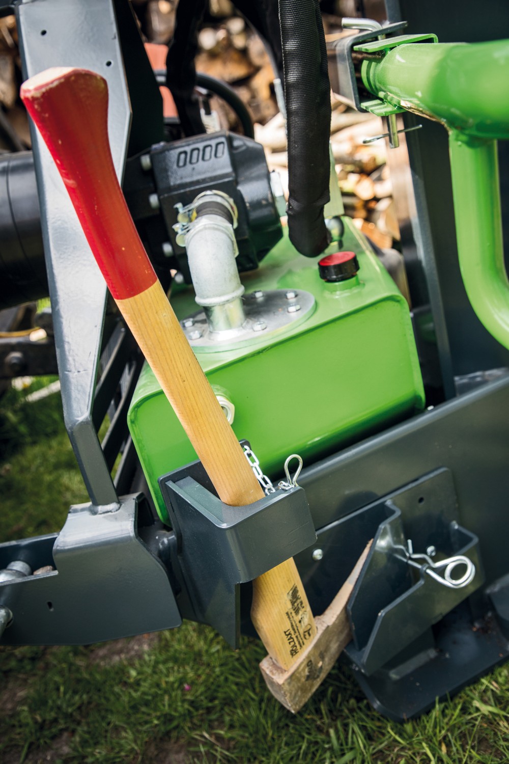 20-Tonnen-Holzspalter R 20 K PL von Robust: Robust R 20 K PL, Bild 10 Holz-Spalter Robust R 20 K PL im Test, Bild 10
