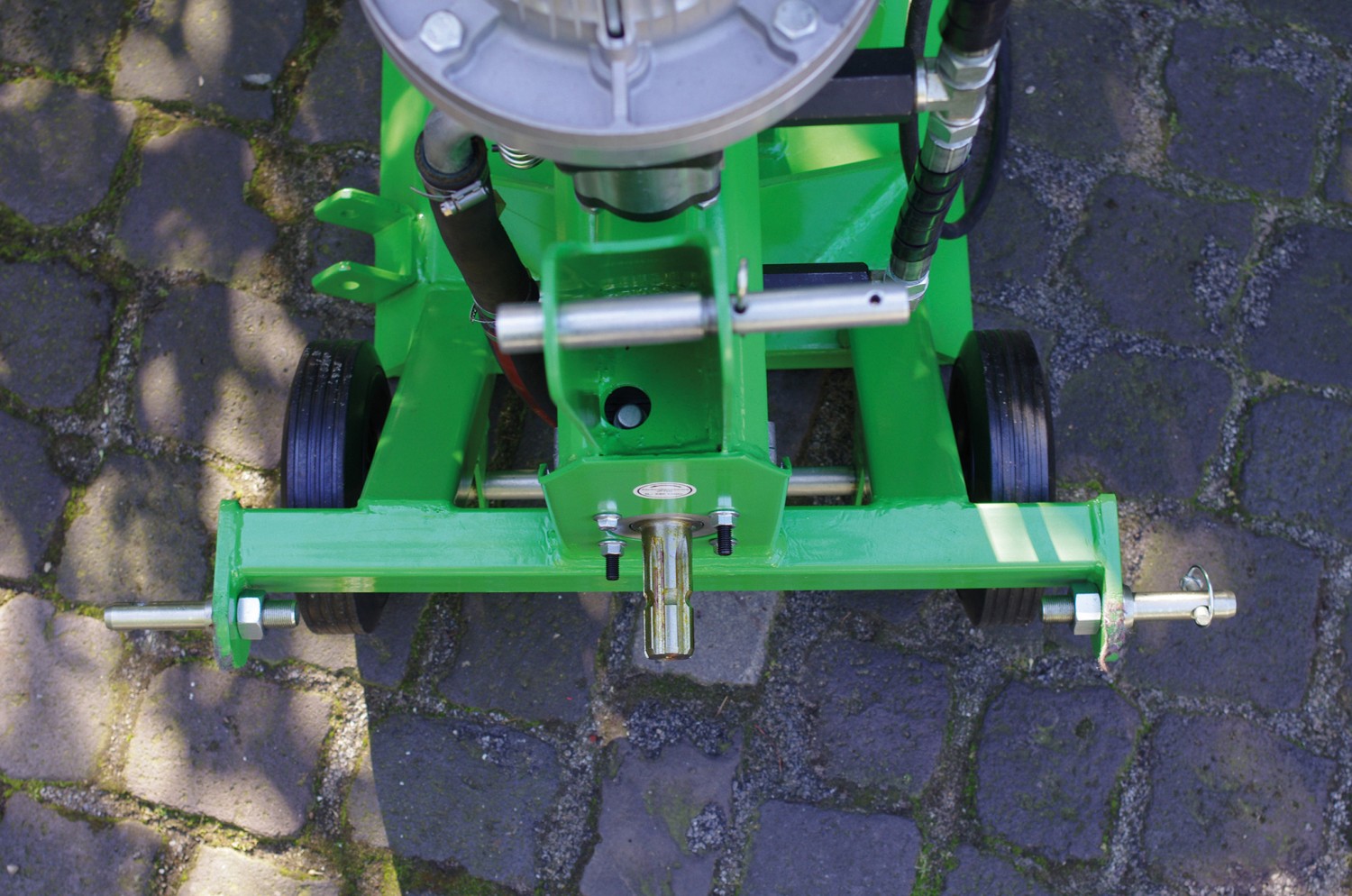 The Hulk: Zipper ZI-HS25EZ, Bild 3 Holz-Spalter Zipper ZI-HS25EZ im Test, Bild 3