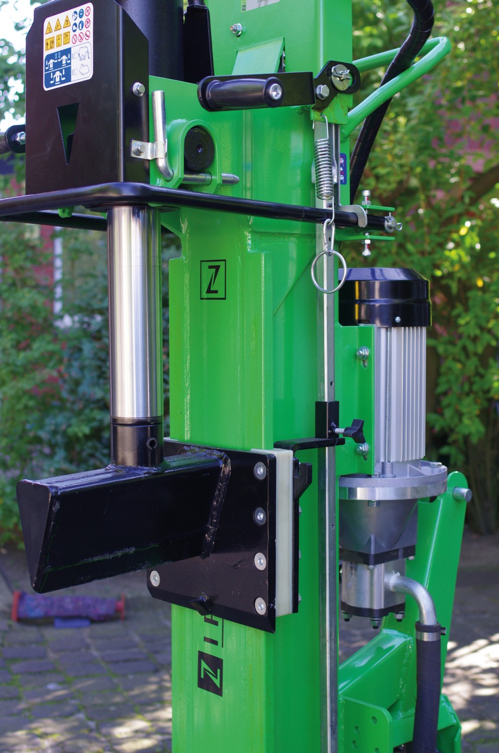 The Hulk: Zipper ZI-HS25EZ, Bild 5 Holz-Spalter Zipper ZI-HS25EZ im Test, Bild 5