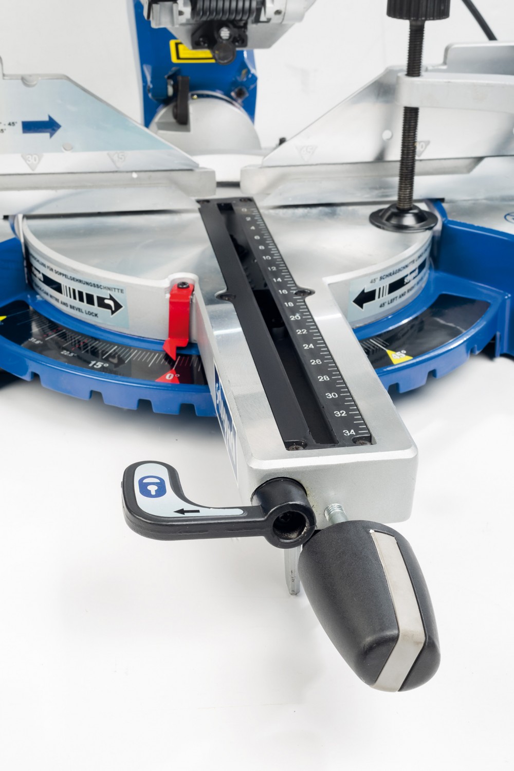 Präzise Winkel für Paneele und Balken: Scheppach HM120L, Bild 3 Kapp- und Gehrungssägen Netzbetrieb Scheppach HM120L im Test, Bild 3