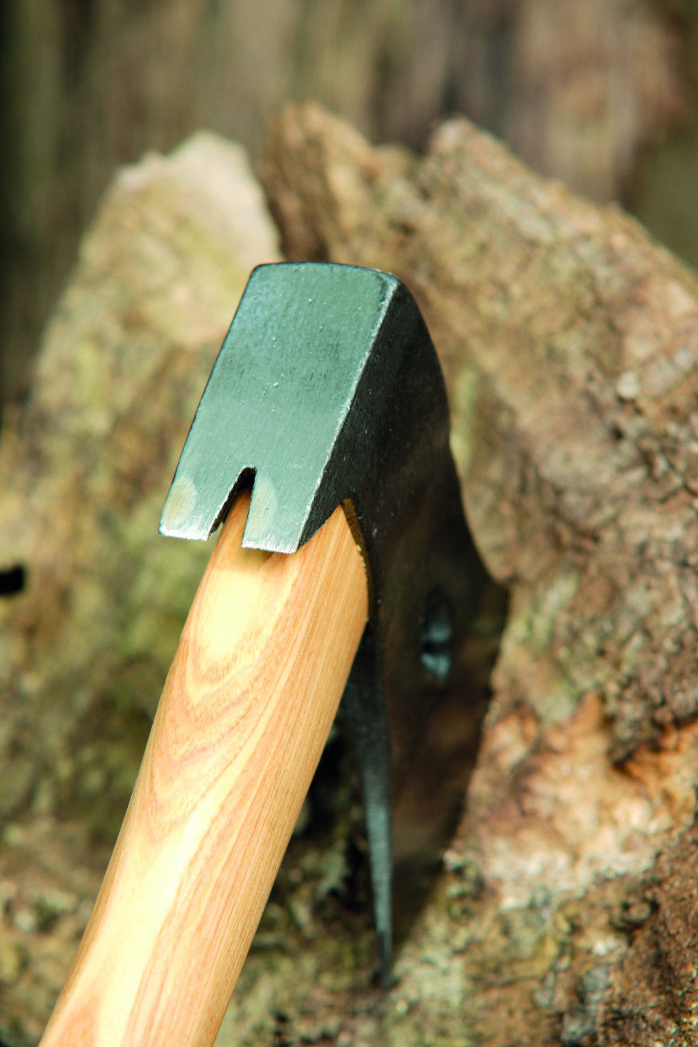 Universell einsetzbar: Krumpholz Zimmermannsaxt mit Eschenstiel, Artnr.: 0571, Bild 2 Sonstige Handwerkzeuge Krumpholz Zimmermannsaxt mit Eschenstiel, Artnr.: 0571 im Test, Bild 2